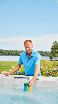 Spa FROG® Serene™ Floating Sanitizing System -Swimming Serene Man scaled 85557.1698340893